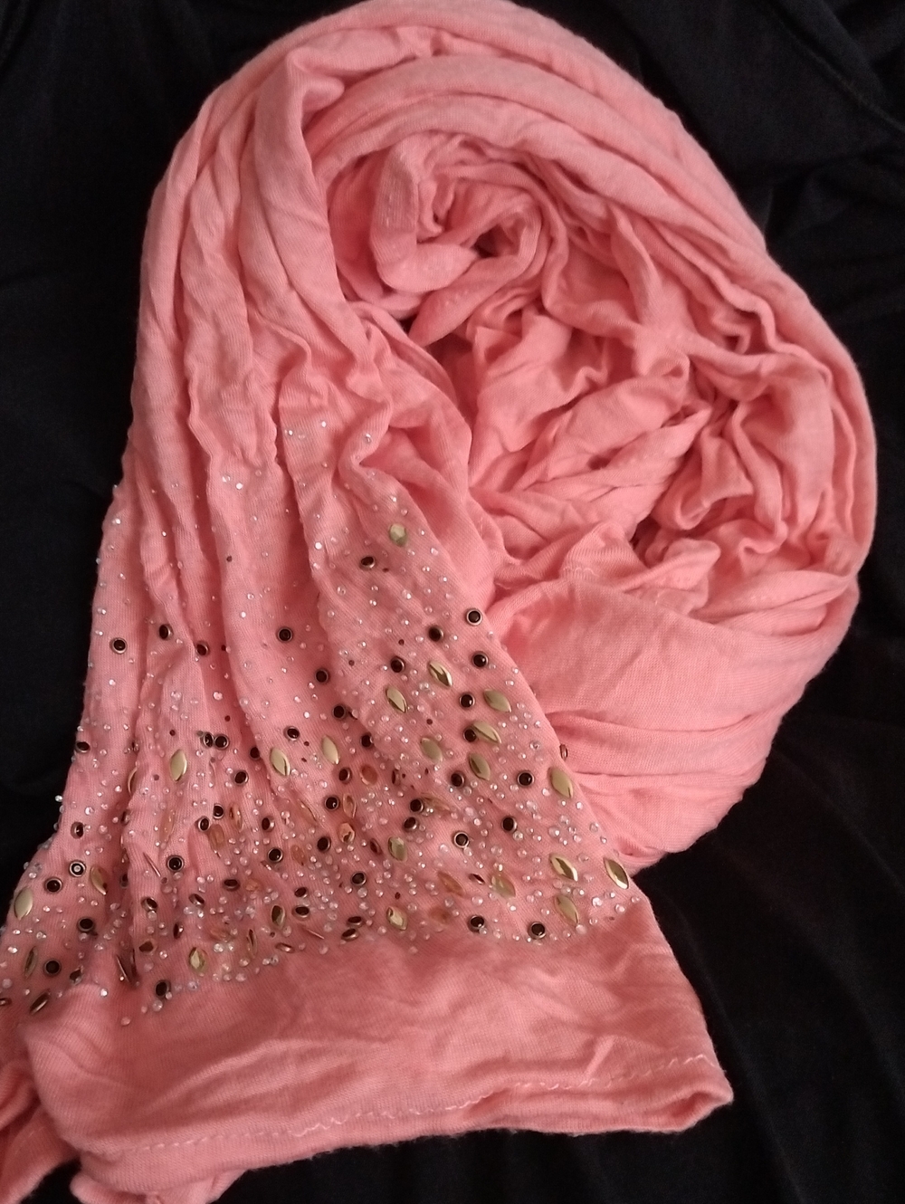 Women’s Embellished Pink scarf with Metallic Accents